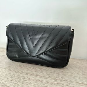 Black Purse, side purse